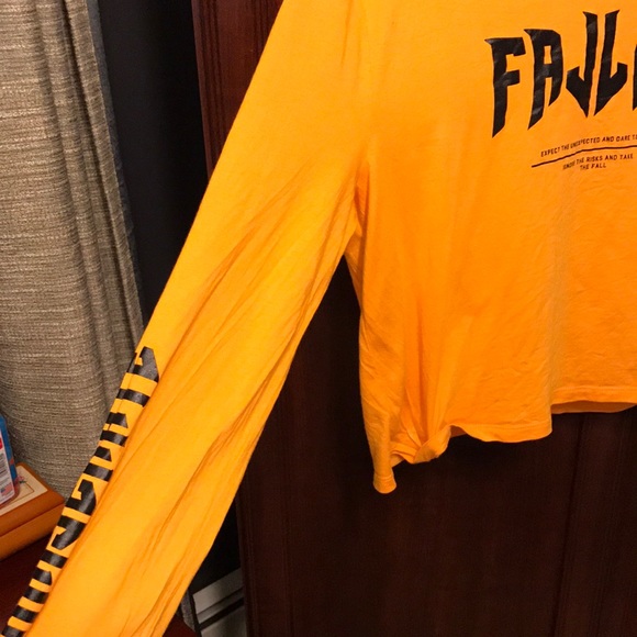 Long sleeve graphic tee - Picture 2 of 4